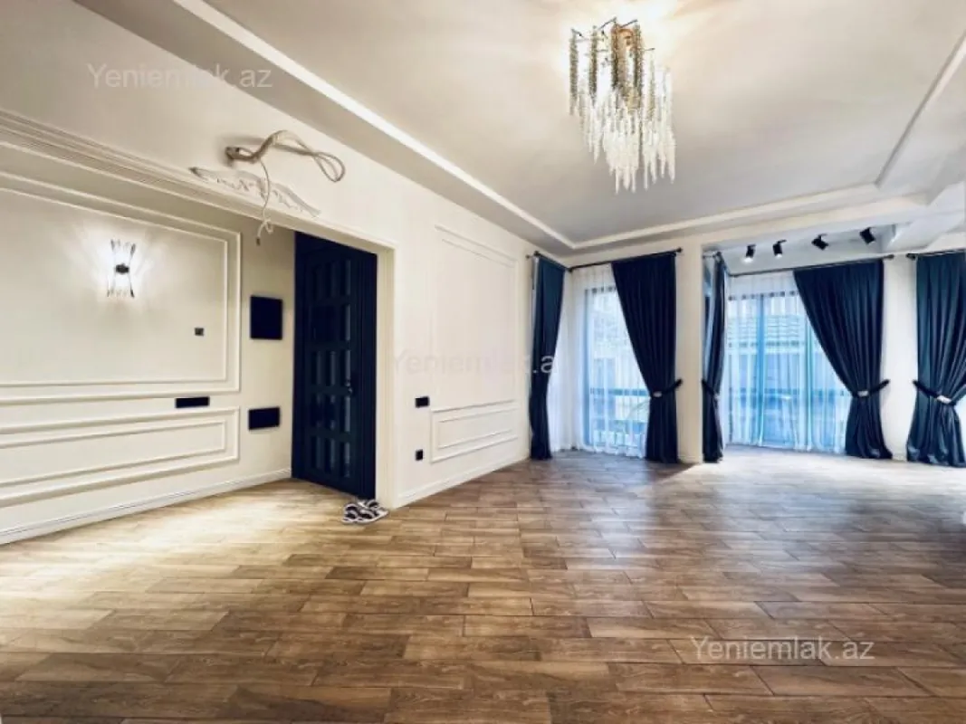 Satılır 7 otaqlı həyət evi 360 m²