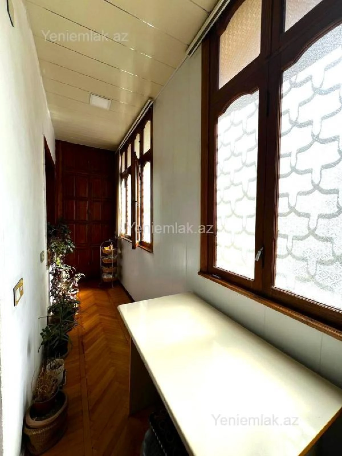 Satılır 5 otaqlı köhnə tikili 130 m²