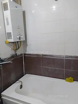 Satılır 2 otaqlı köhnə tikili 60 m²