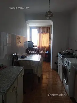 Satılır 2 otaqlı köhnə tikili 60 m²
