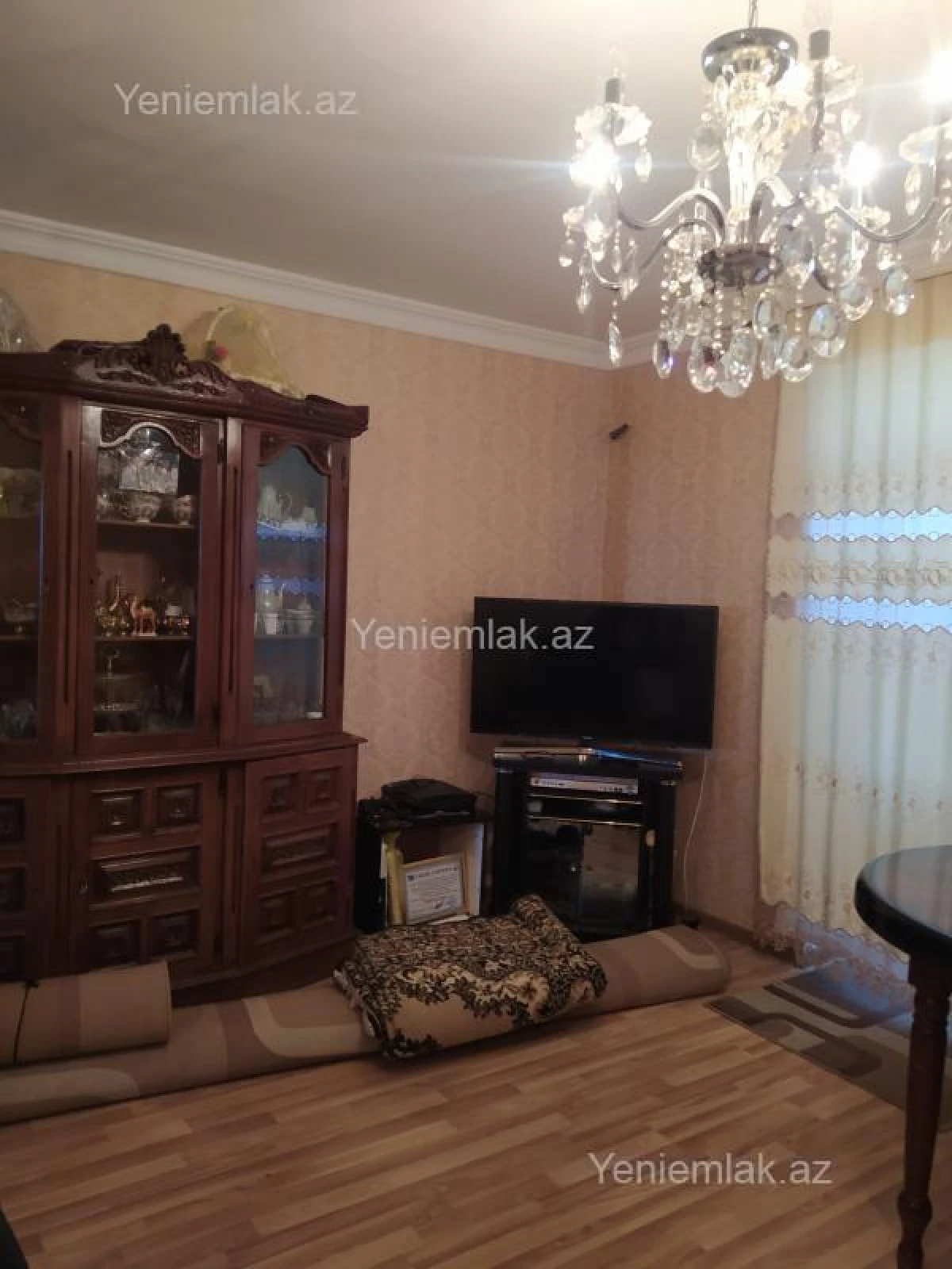 Satılır 2 otaqlı köhnə tikili 60 m²