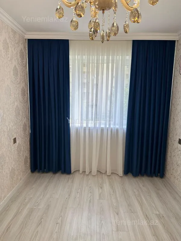 Satılır 3 otaqlı köhnə tikili 80 m²