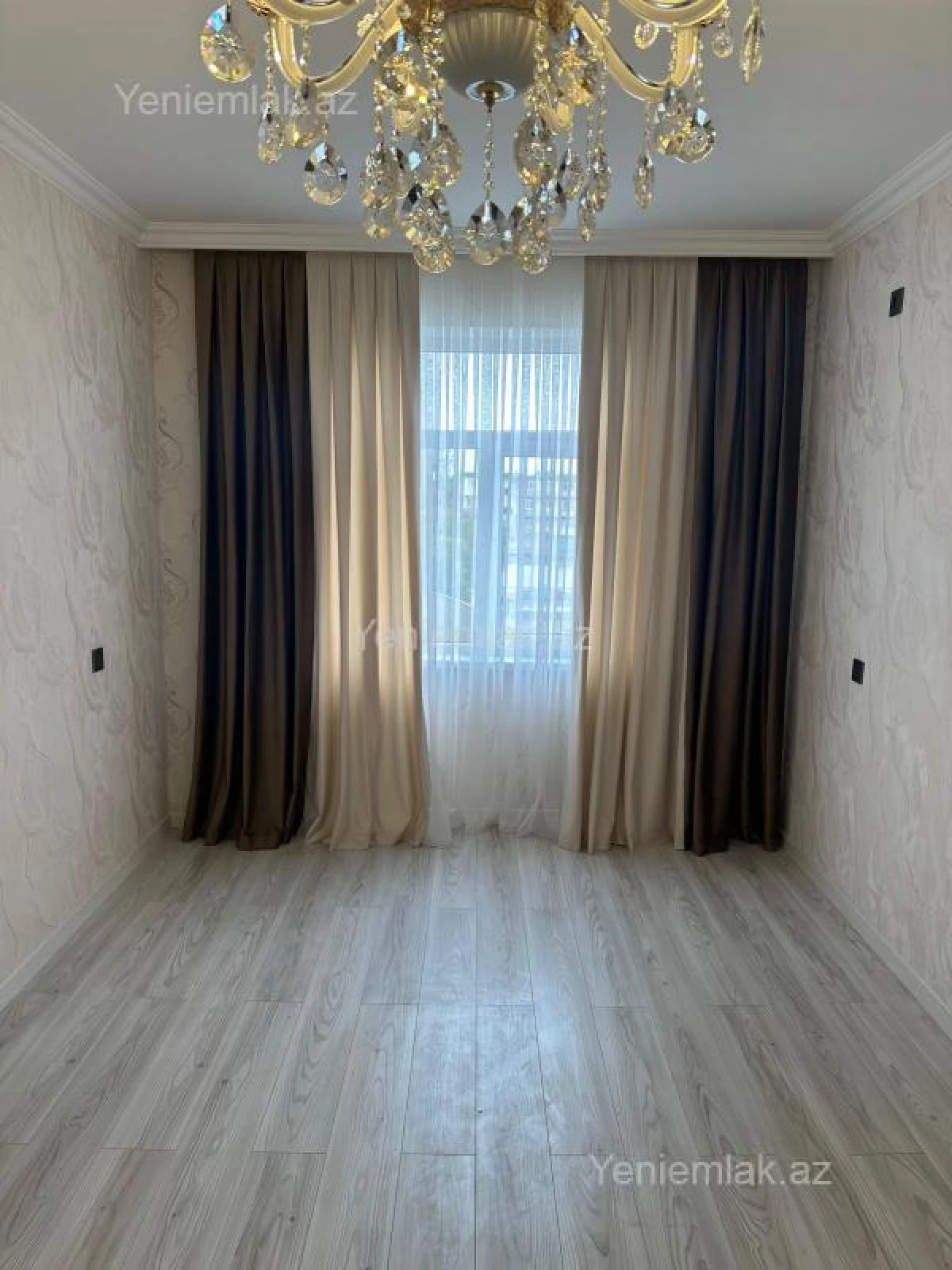 Satılır 3 otaqlı köhnə tikili 80 m²