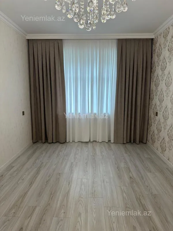 Satılır 3 otaqlı köhnə tikili 80 m²