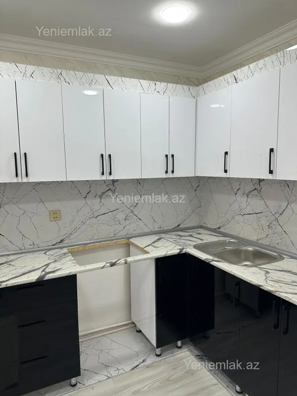 Satılır 3 otaqlı köhnə tikili 80 m²