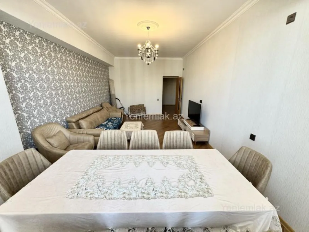 Satılır 3 otaqlı yeni tikili 125 m²