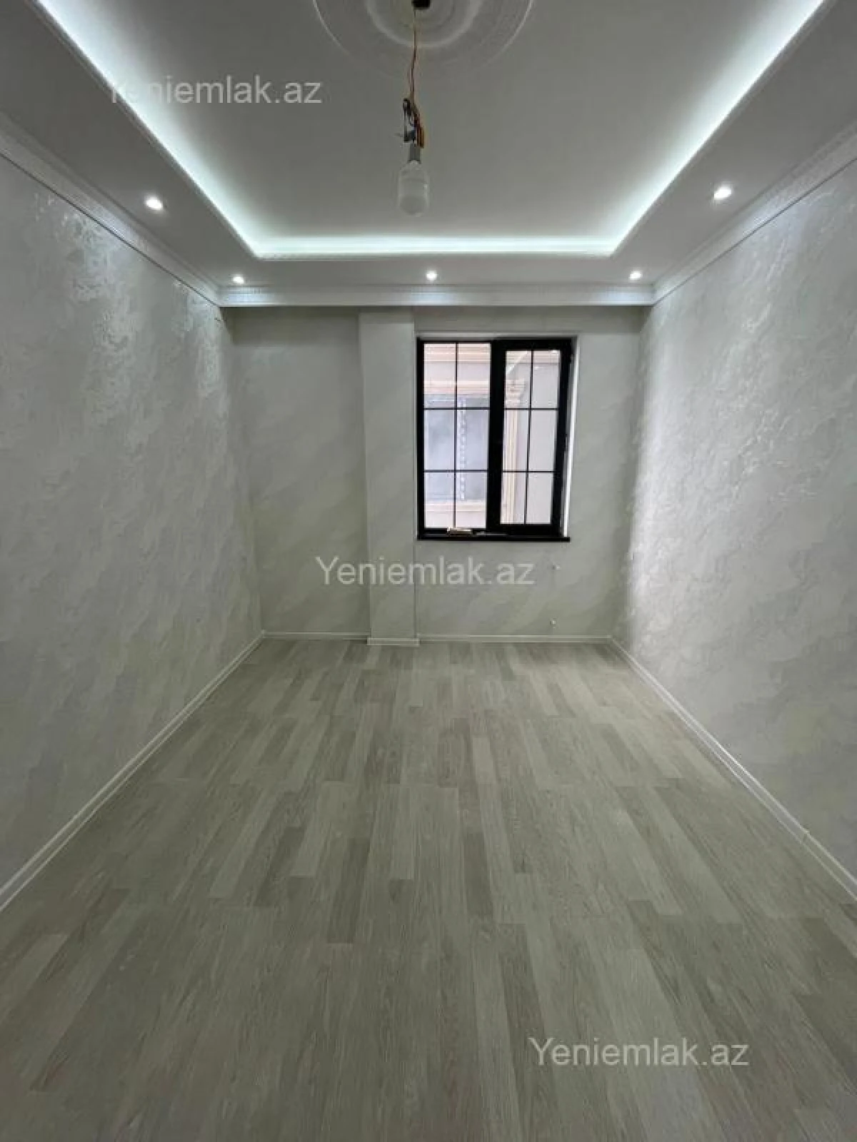 Satılır 2 otaqlı yeni tikili 60 m²
