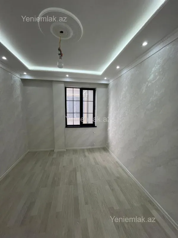 Satılır 2 otaqlı yeni tikili 60 m²