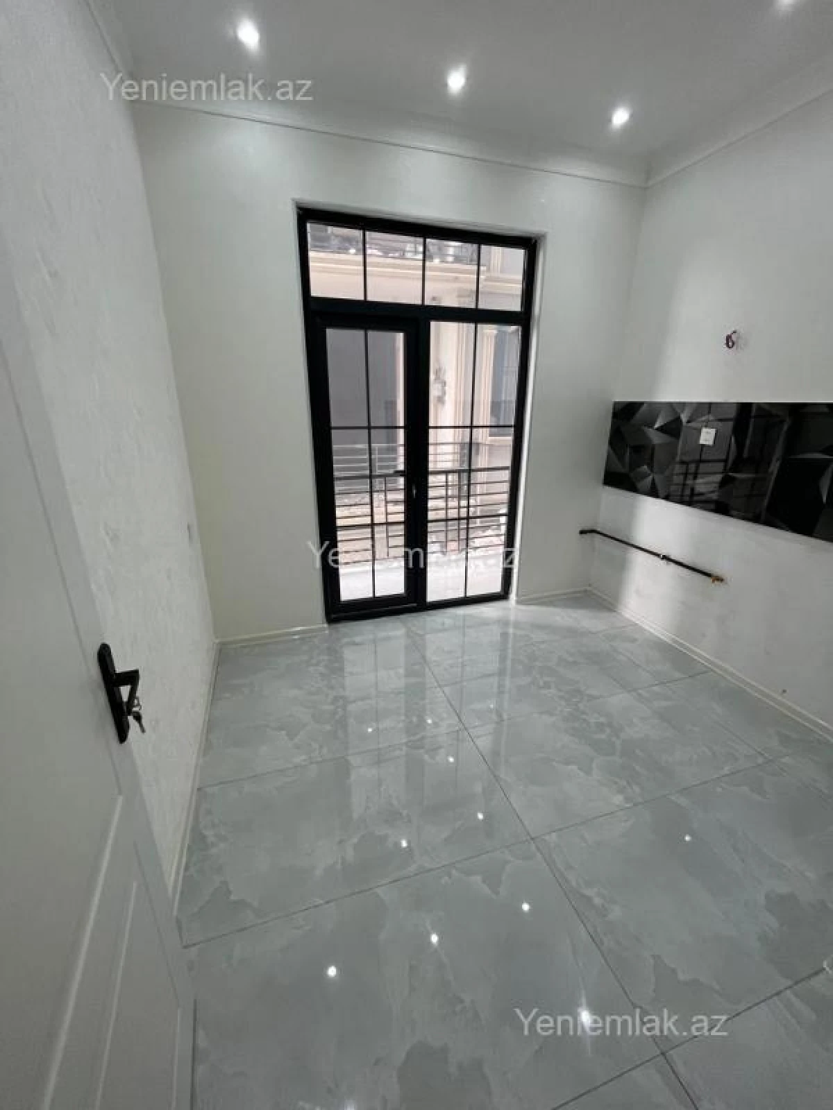 Satılır 2 otaqlı yeni tikili 60 m²