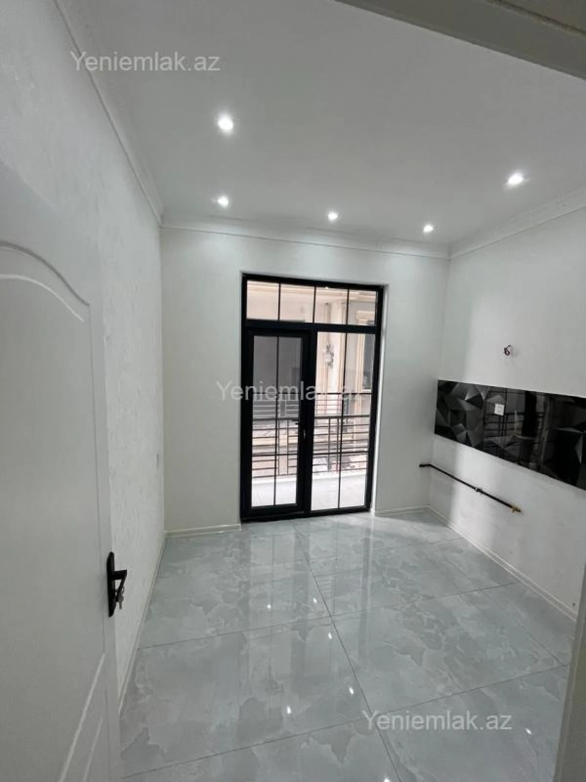 Satılır 2 otaqlı yeni tikili 60 m²