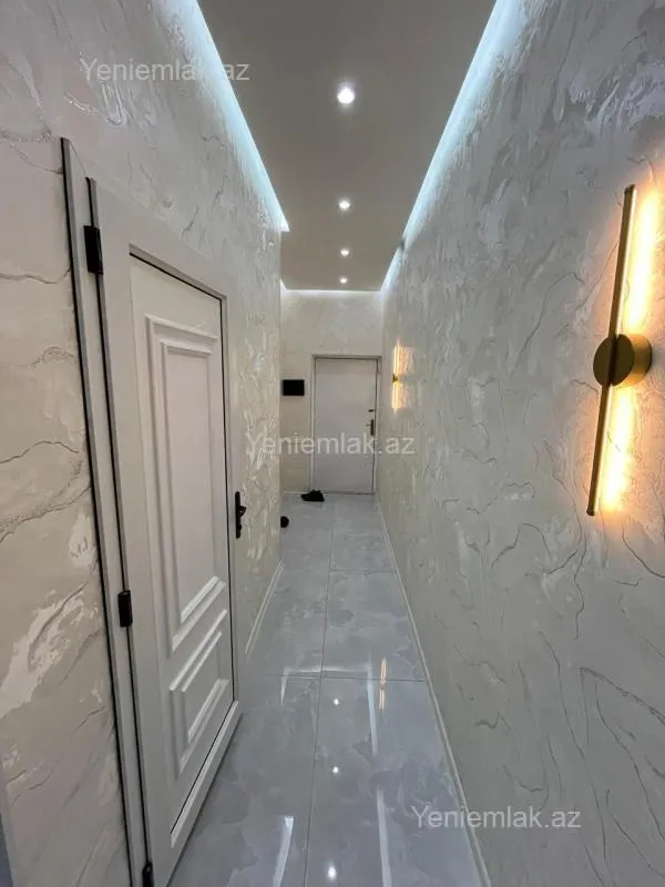 Satılır 2 otaqlı yeni tikili 60 m²