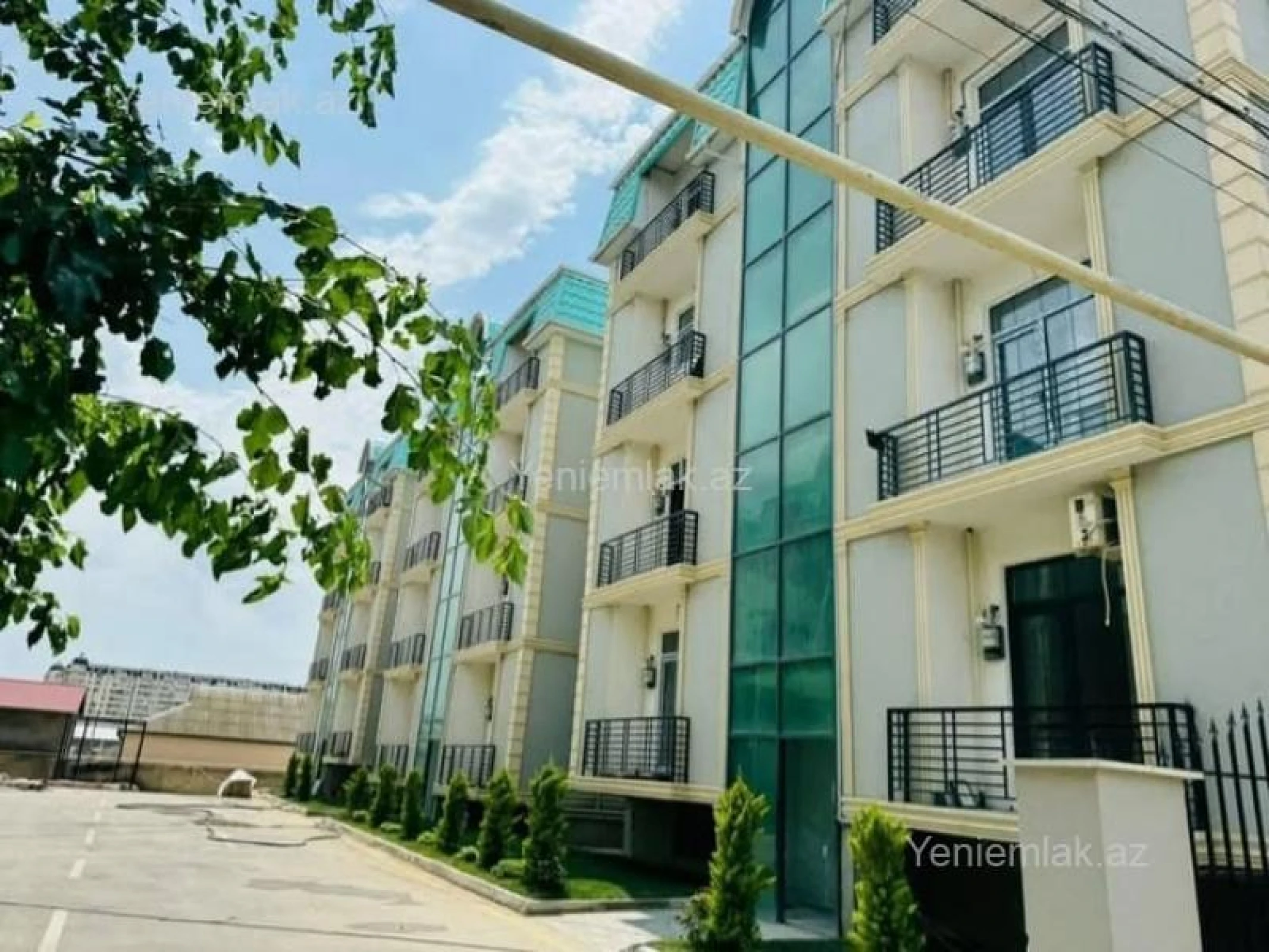 Satılır 2 otaqlı yeni tikili 60 m²