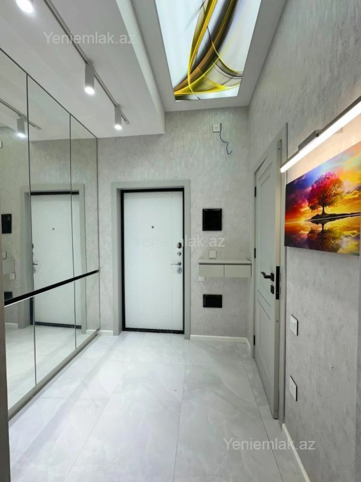 Satılır 3 otaqlı yeni tikili 63 m²