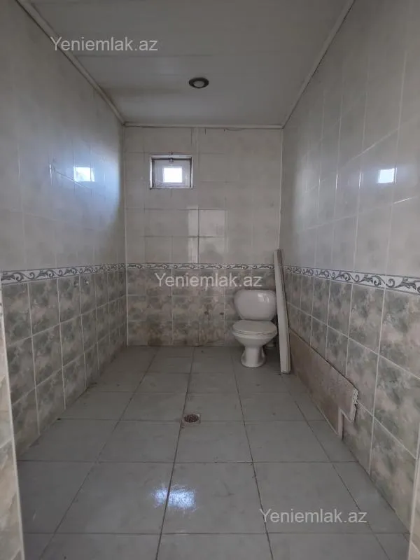 Satılır 10 otaqlı həyət evi 380 m²
