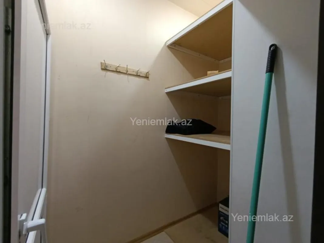 Satılır 3 otaqlı yeni tikili 130 m²