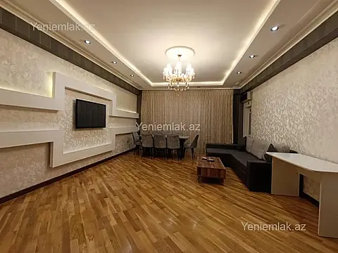 Satılır 3 otaqlı yeni tikili 130 m²