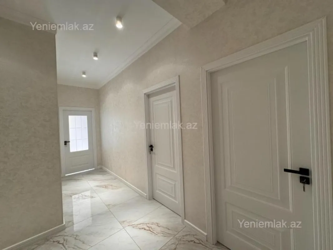 Satılır 2 otaqlı yeni tikili 70 m²