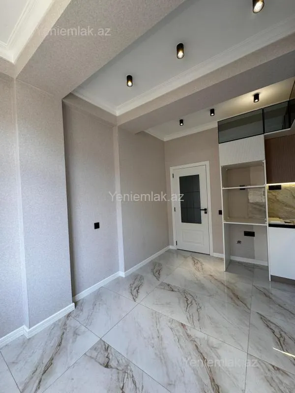 Satılır 2 otaqlı yeni tikili 70 m²