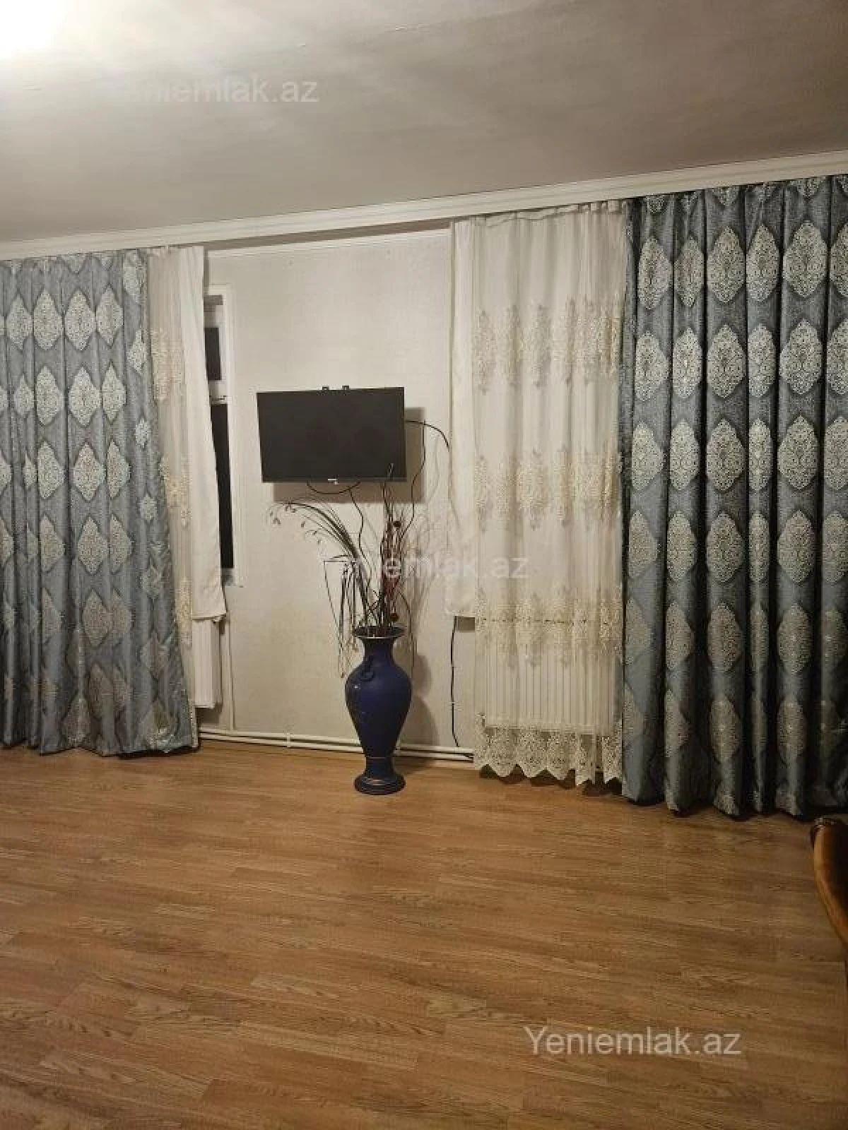 Satılır 4 otaqlı köhnə tikili 72 m²