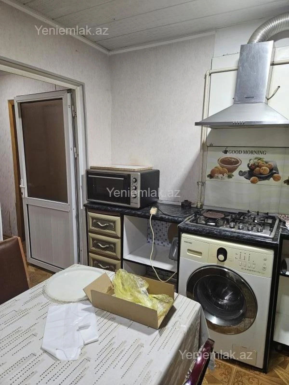 Satılır 4 otaqlı köhnə tikili 72 m²