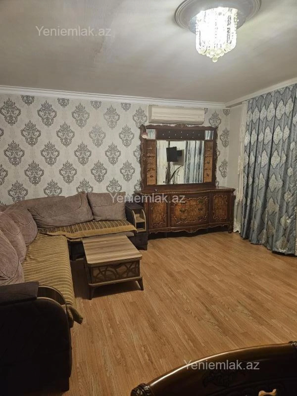 Satılır 4 otaqlı köhnə tikili 72 m²