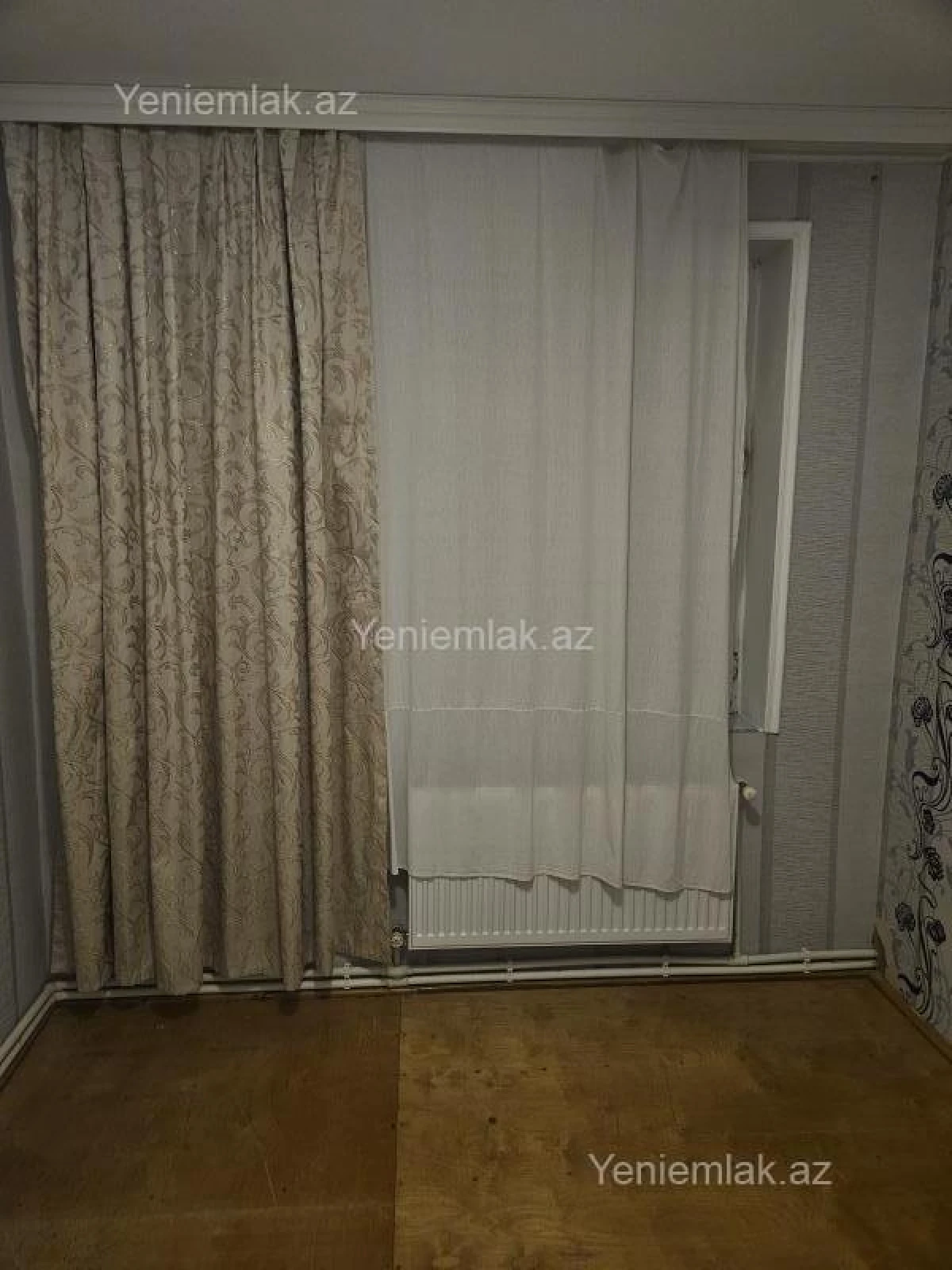 Satılır 4 otaqlı köhnə tikili 72 m²
