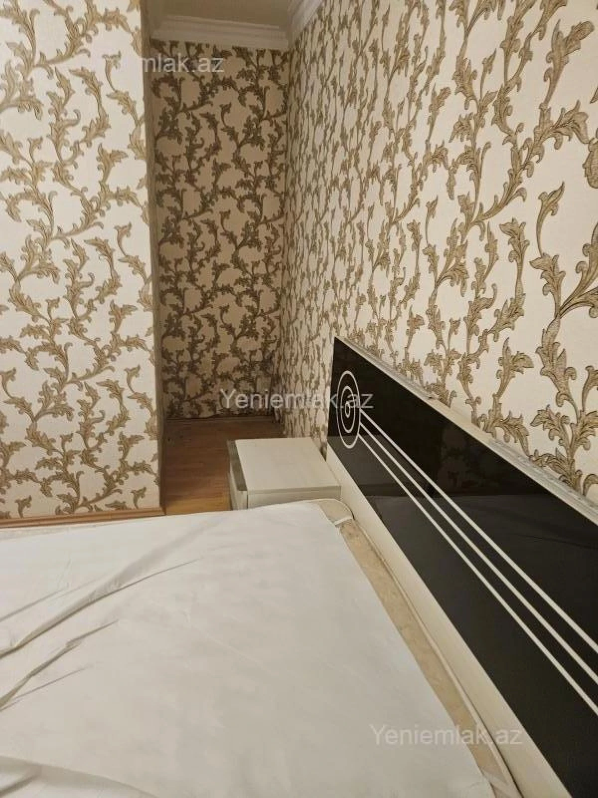 Satılır 4 otaqlı köhnə tikili 72 m²