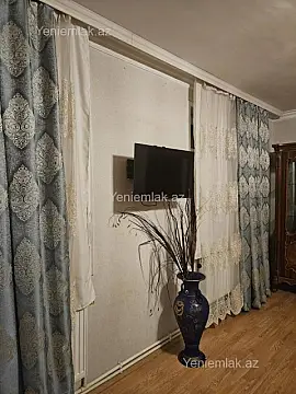 Satılır 4 otaqlı köhnə tikili 72 m²