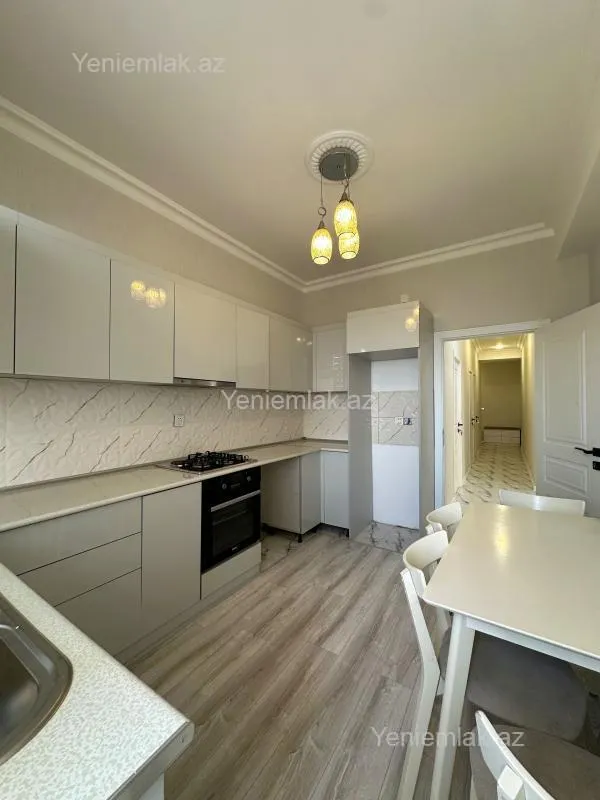 Satılır 2 otaqlı yeni tikili 82 m²