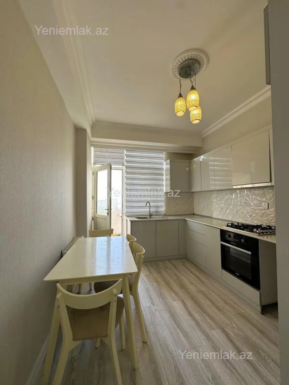 Satılır 2 otaqlı yeni tikili 82 m²