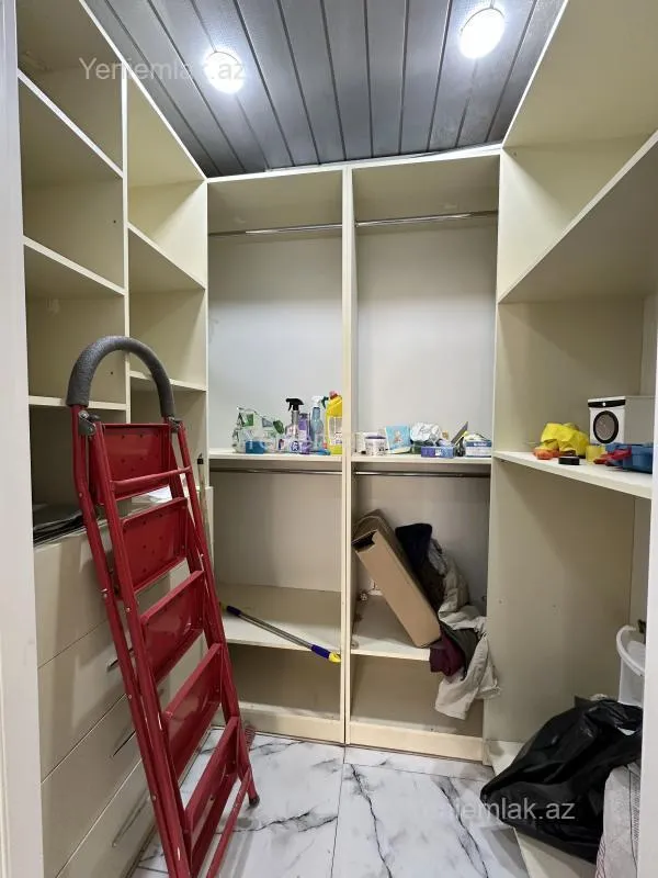 Satılır 2 otaqlı yeni tikili 82 m²