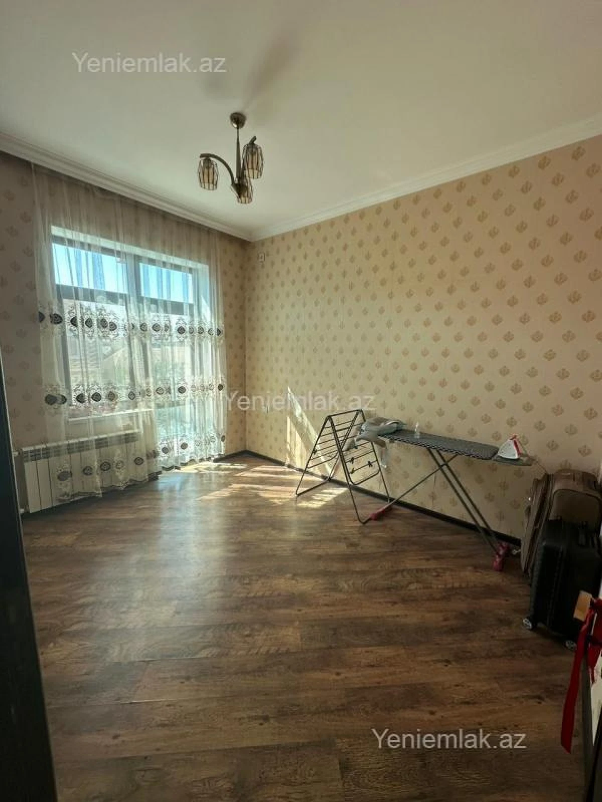 Satılır 4 otaqlı həyət evi 140 m²