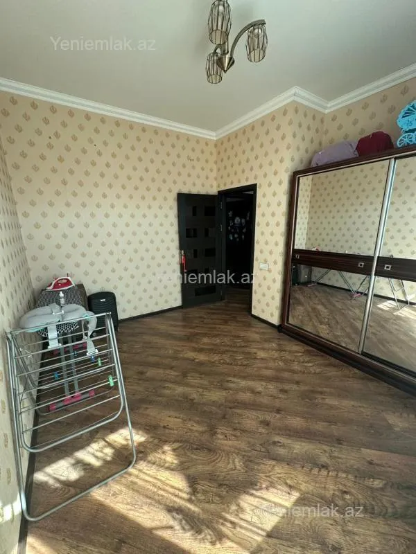 Satılır 4 otaqlı həyət evi 140 m²