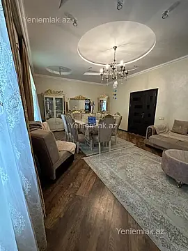 Satılır 4 otaqlı həyət evi 140 m²