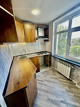 Satılır 2 otaqlı köhnə tikili 49 m² — Bakı, Nizami 2 otaq 49.00 m²