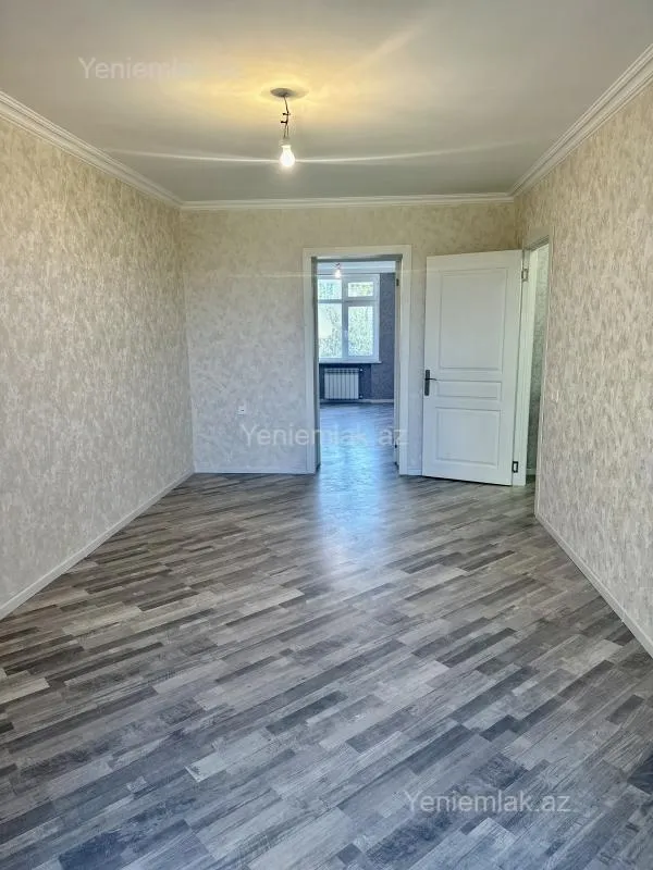 Satılır 2 otaqlı köhnə tikili 49 m²
