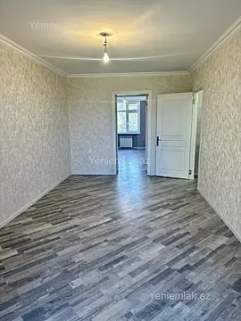 Satılır 2 otaqlı köhnə tikili 49 m²