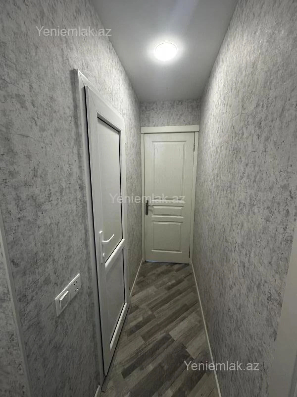 Satılır 2 otaqlı köhnə tikili 49 m²