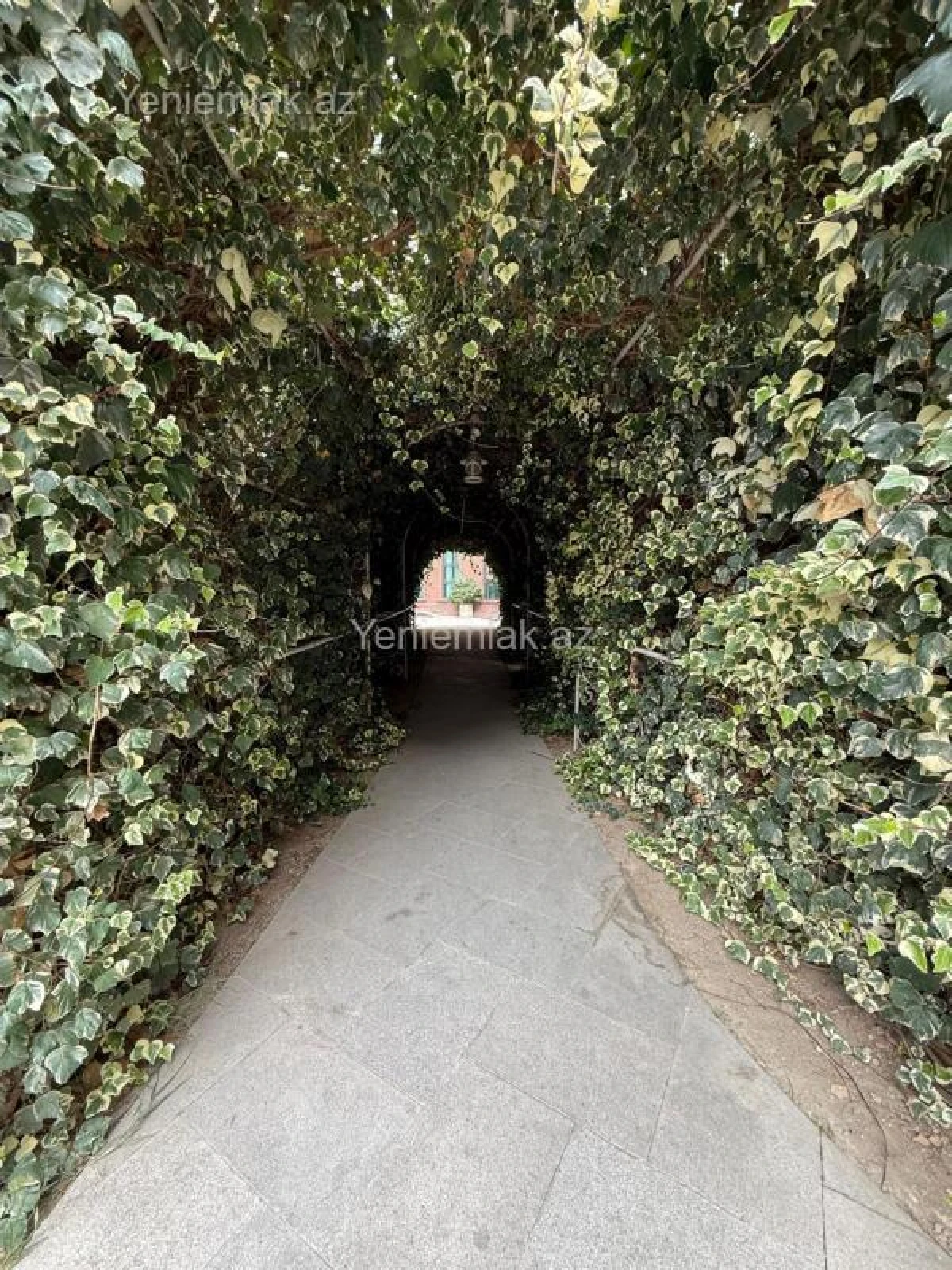 Satılır 2 otaqlı yeni tikili 70 m²