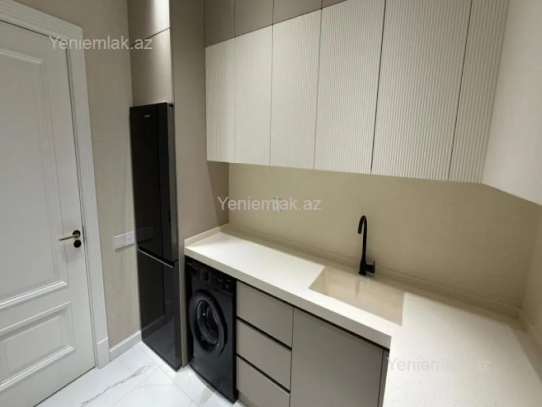 Satılır 2 otaqlı yeni tikili 70 m²