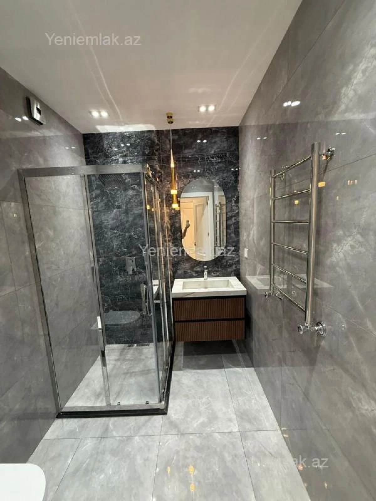 Satılır 2 otaqlı yeni tikili 70 m²