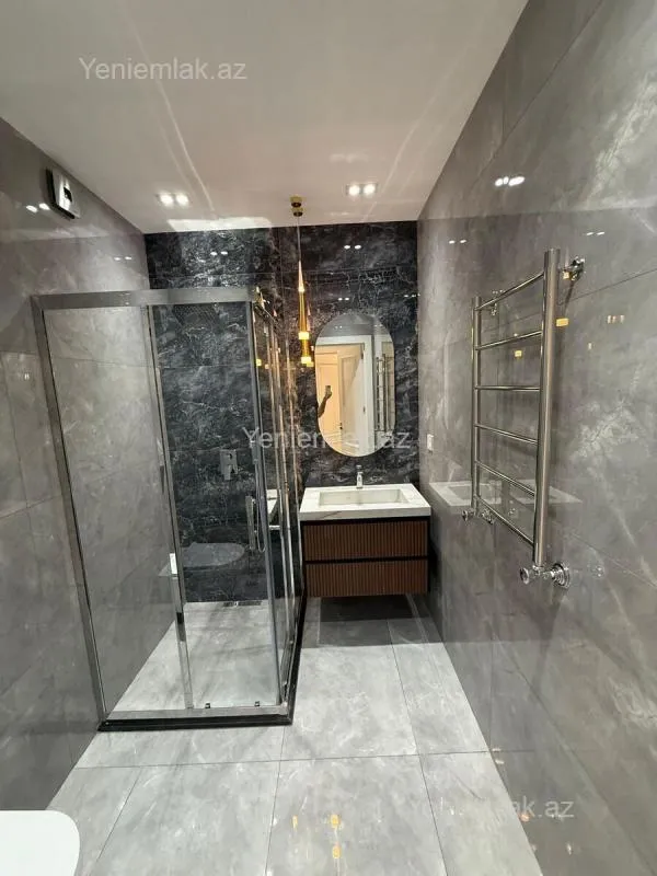 Satılır 2 otaqlı yeni tikili 70 m²