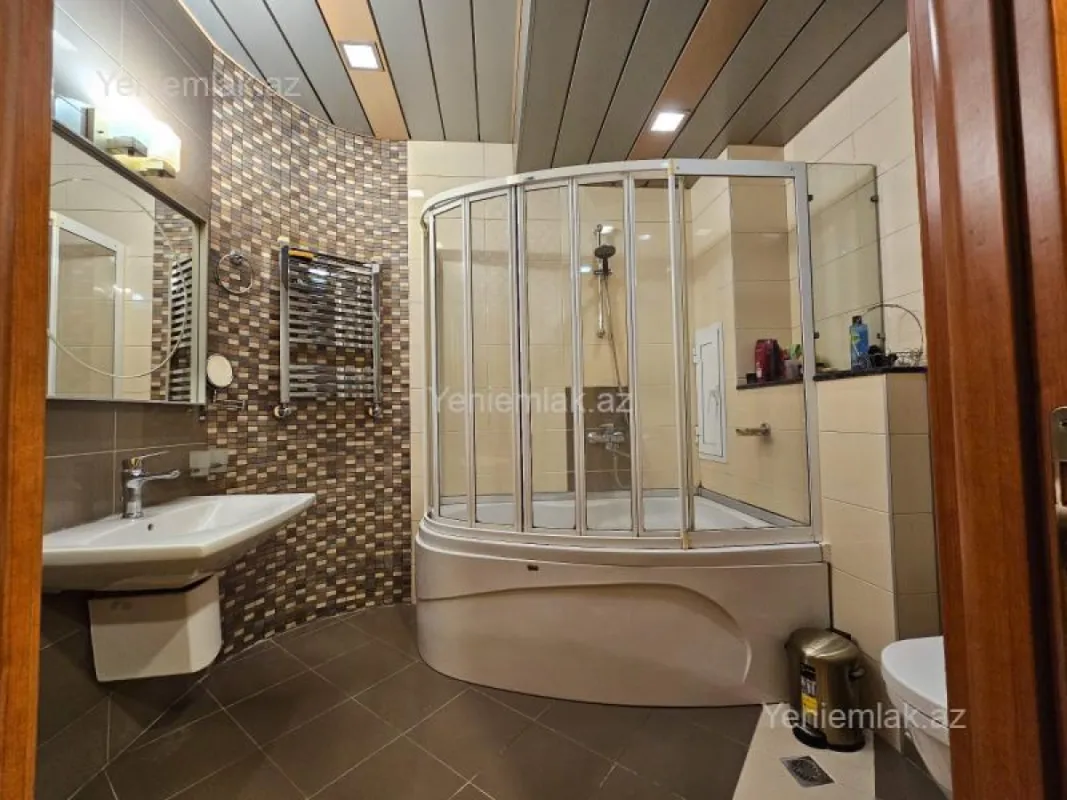 Satılır 4 otaqlı yeni tikili 148 m²