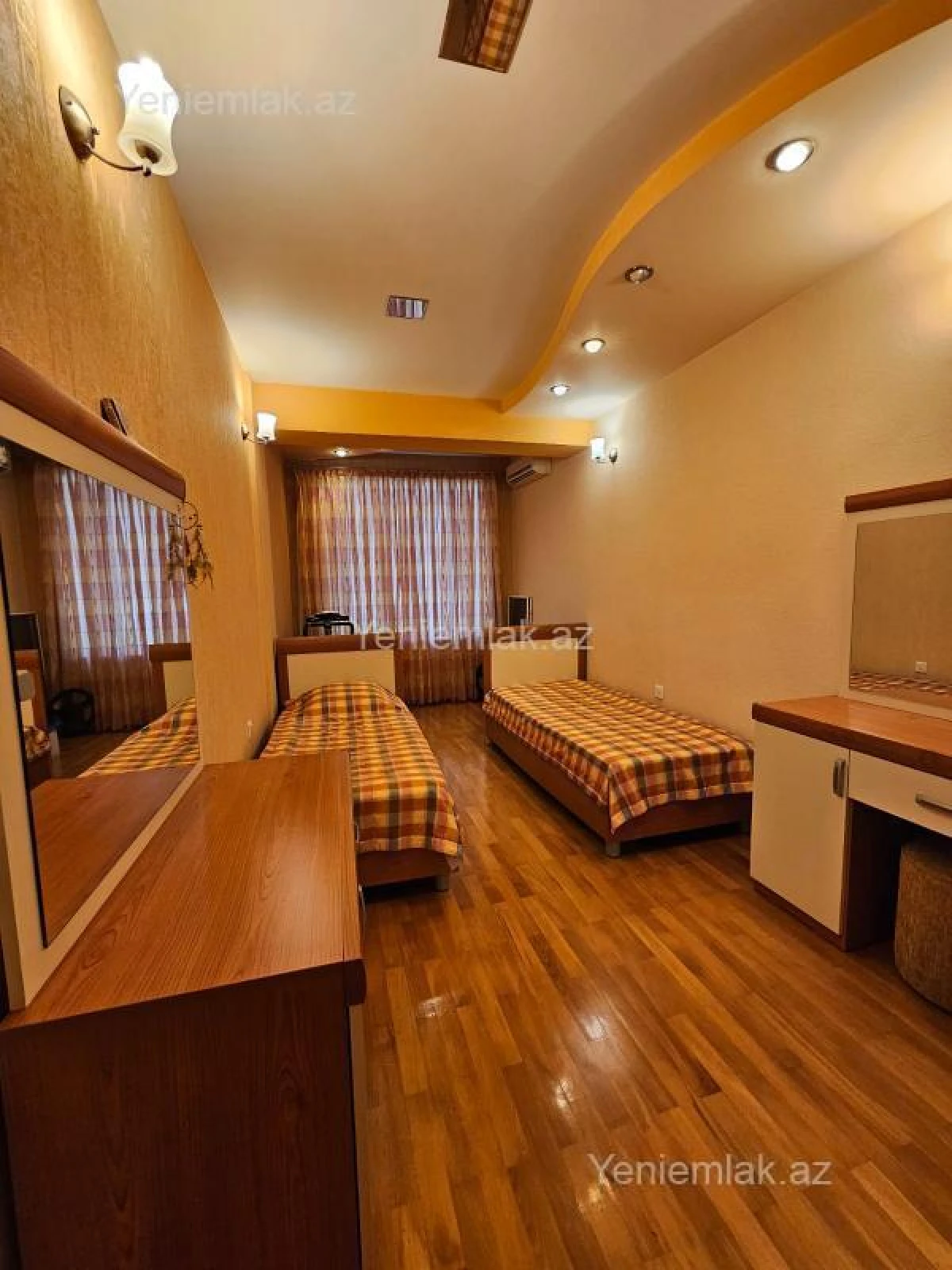 Satılır 4 otaqlı yeni tikili 148 m²