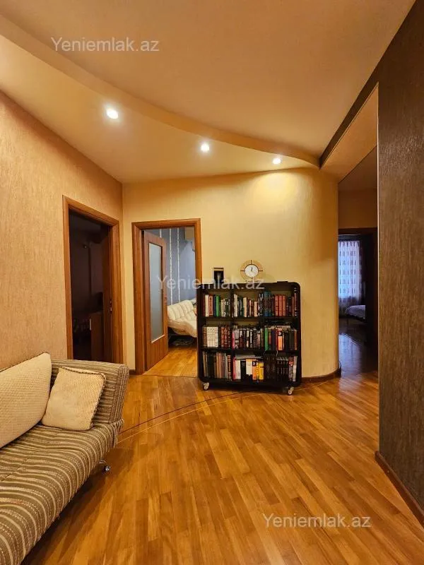 Satılır 4 otaqlı yeni tikili 148 m²