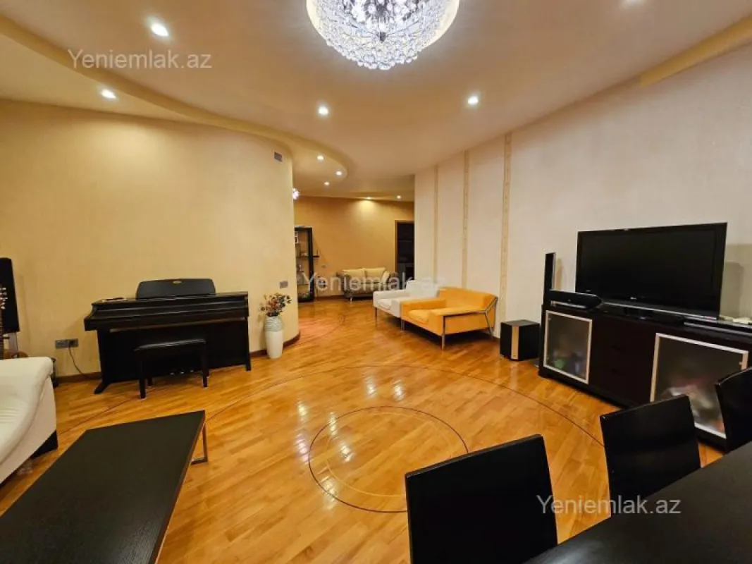 Satılır 4 otaqlı yeni tikili 148 m²