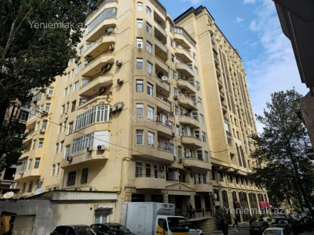 Satılır 4 otaqlı yeni tikili 148 m²