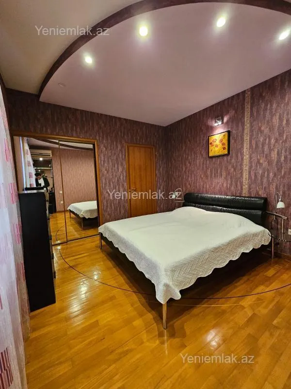 Satılır 4 otaqlı yeni tikili 148 m²