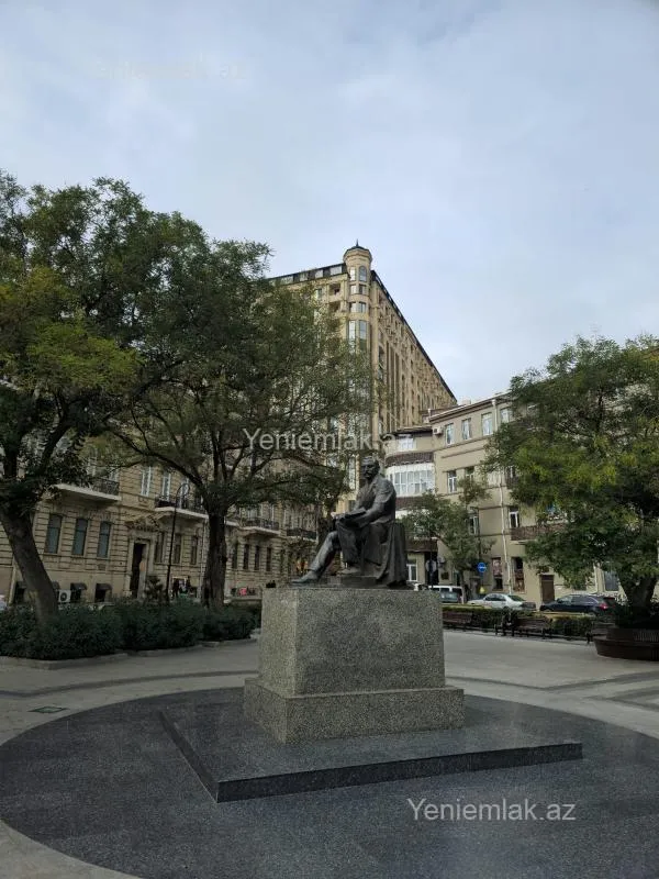 Satılır 4 otaqlı yeni tikili 148 m²