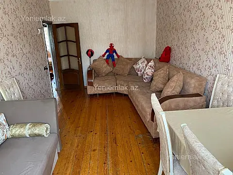 Satılır 3 otaqlı köhnə tikili 65 m²